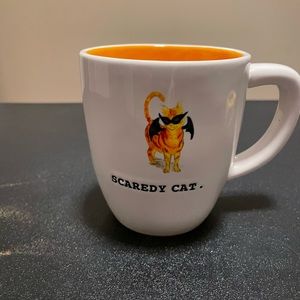 NWOT Rae Dunn Magenta “Scaredy Cat” Mug